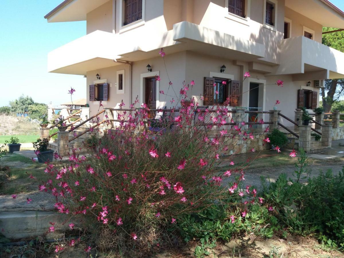 Armiriki Apartments Korakochori ภายนอก รูปภาพ